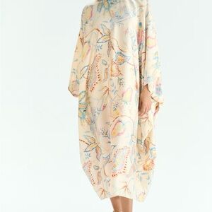 NWT H&M Limited Edition Satin kaftan Dress (Light Beige/floral) XS/S